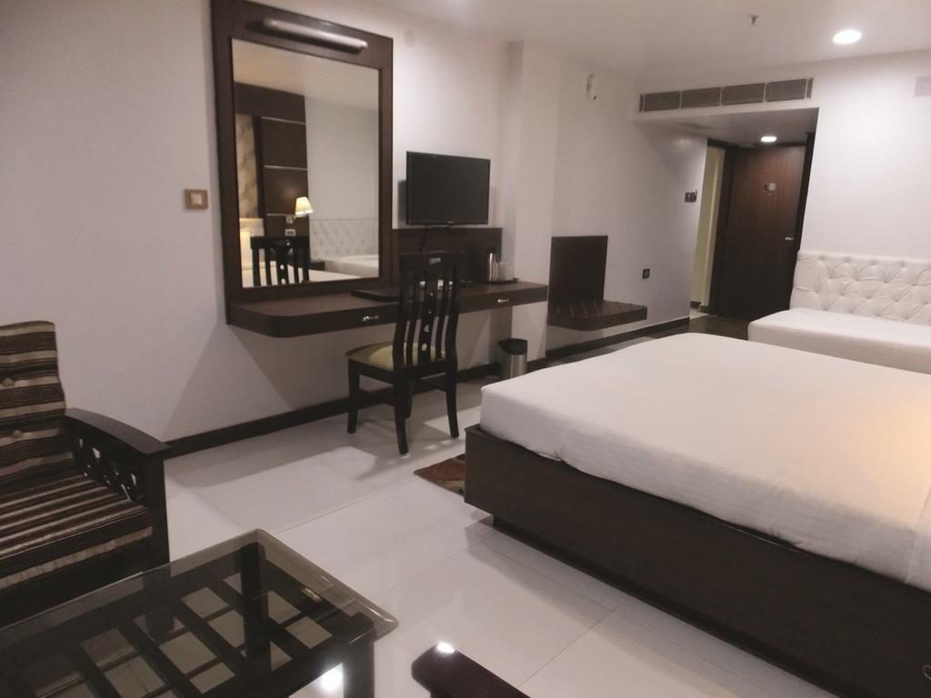 Airport City Hotel Calcutta  Camera foto
