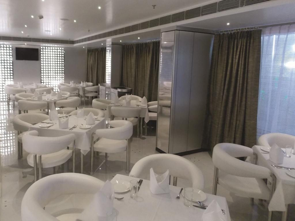 Airport City Hotel Calcutta  Esterno foto